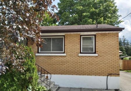 For Lease - 17 Gunn Street Unit# main floor, Barrie, Ontario - Photo 4