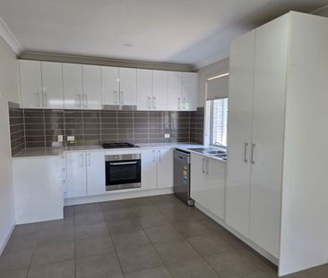 Four Bedroom Family Home in Coomera - Photo 6