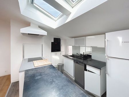 Location Appartement 3 pièces 70m² LA ROCHELLE 17000 - Photo 5