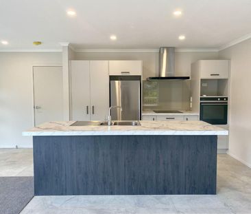 Executive Living in a Convenient Location - Photo 3