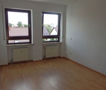 2-Zimmer-Wohnung mit Balkon und ebenerdigen Tiefgaragenstellplatz i... - Photo 2