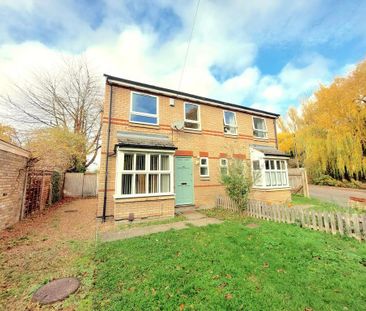 3 bedroom semi-detached house to rent - Photo 3