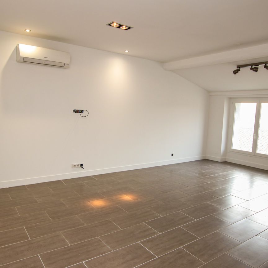 Location Appartement 3 pièces 63m² PUGET SUR ARGENS 83480 - Photo 1