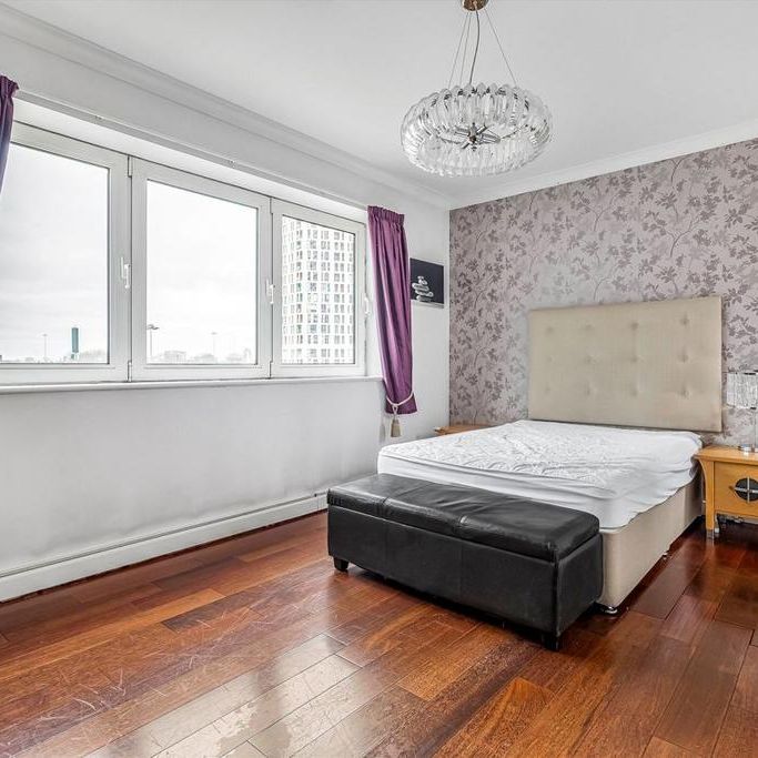 3 bedroom flat to rent - Photo 1