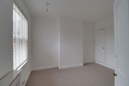2 Bed Terraced House, Avenue Road Extension, LE2 - Photo 5