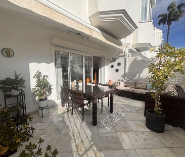 Townhouse in The Golden Mile - Photo 1