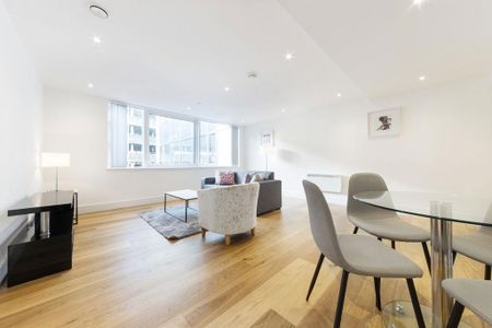 2 bedroom flat to rent - Photo 2