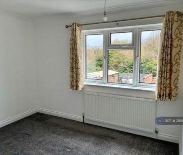 2 bedroom semi-detached house to rent - Photo 2