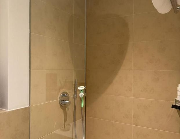 Studio mit 27qm im Dörnberg, Neubau, EBK, TG-Stellplatz, Parkett - Photo 1