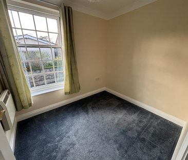 Pithers Court, Crewkerne, Somerset - Photo 3