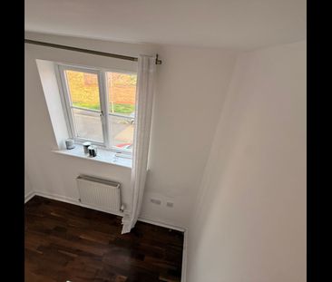 5 Bed Detached House, Stackyard Close, LE3 - Photo 1