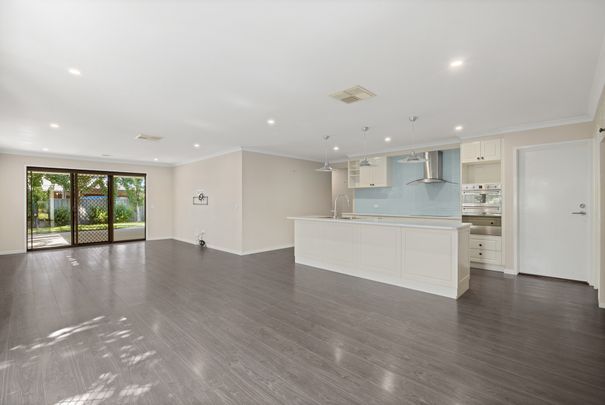 Spacious Four-bedroom Home In Quiet Thurgoona Estate - Photo 1