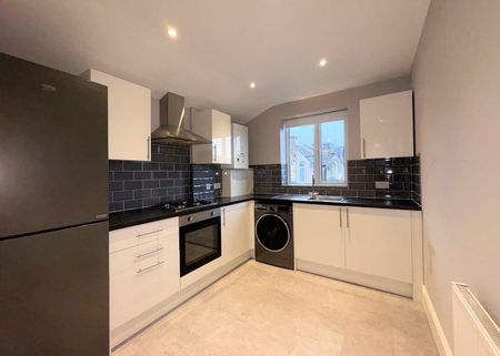 1 Bed Flat, Selby Road, E11 - Photo 5