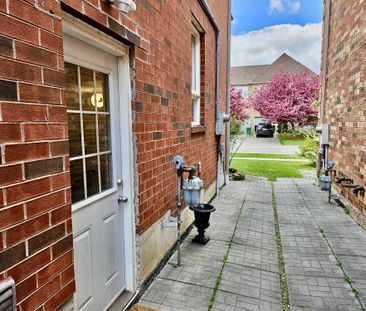 For Lease - 3366 Covent Crescent, Mississauga, Ontario - Photo 5