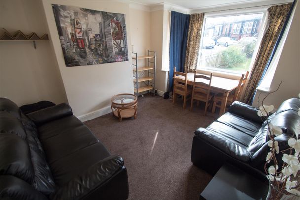 Trelawn Crescent, Headingley, LS6 3JW, Leeds - Photo 1