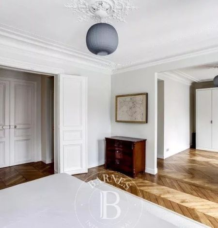 Appartement • Odéon - Photo 5