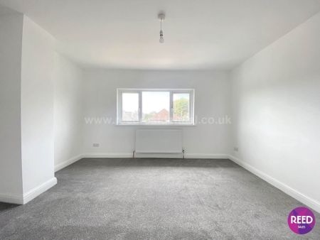 Carlton Avenue, Westcliff On Sea - Photo 2