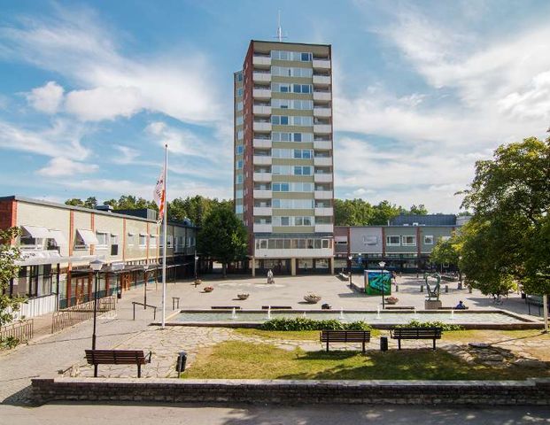 Sturegatan 9 - Foto 1