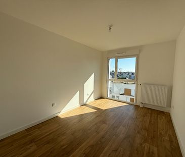 Location Appartement 3 pièces 65m² - Photo 2