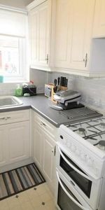 Room in a Shared House, Fernhill St, E16 - Photo 3