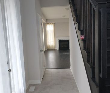 For Lease - 3 Weylie Street, Hamilton, Ontario - Photo 5