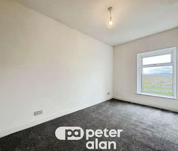 Heol Ty'n Y Garn, Pen-y-fai, CF31 - Photo 3