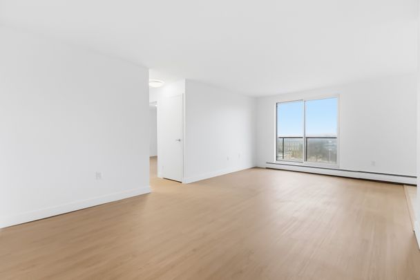 For Lease - 498 Queens Avenue Unit# 802, London East, Ontario - Photo 1