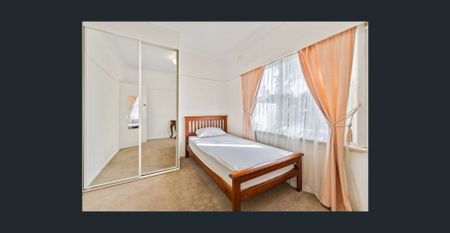 Spacious Family Home in a Prime Box Hill North Location - Photo 5