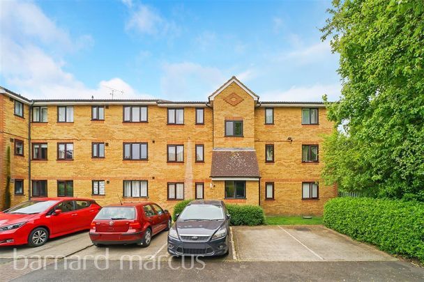 Redford Close, ., Feltham - Photo 1