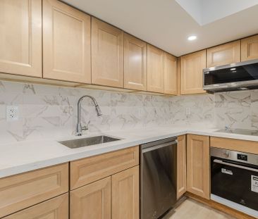 For Lease - 142 Lumen Place Unit# B, Orleans - Convent Glen and Are... - Photo 4