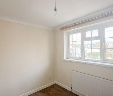 2 bedroom semi-detached house to rent - Photo 2