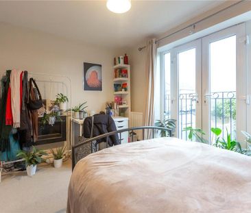 4 bedroom terraced house to rent - Photo 4