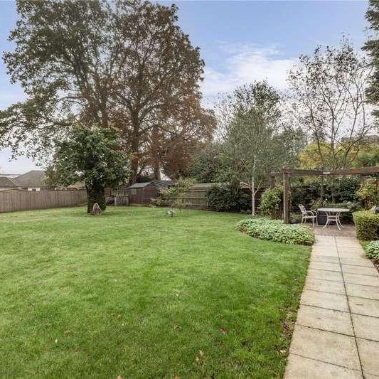 Oyster Lane, Byfleet, West Byfleet, Surrey, KT14 - Photo 2