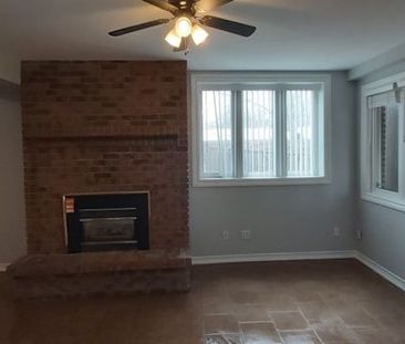 For Lease - 286 Georgian Drive Unit# Unit 1, Barrie, Ontario - Photo 1