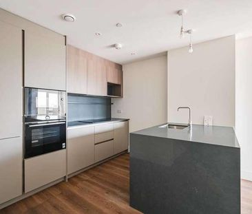 Bow Green, Mile End, E3 - Photo 2