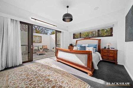 Architecturally Designed Executive Home with Luxury Finishes - Photo 4