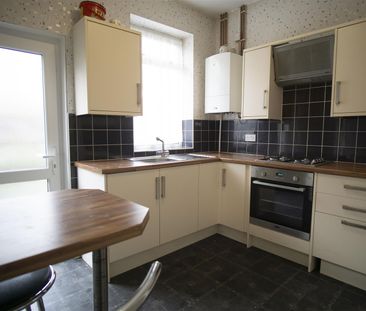 3 Bed House to Let on Calverley Street, Preston - Photo 4