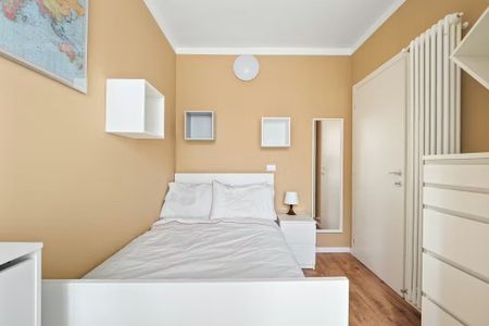 Via Isaac Newton, Milan, Lombardy 20148 - Photo 5