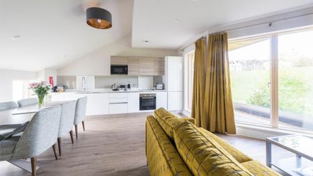 2 bedroom serviced apartment to rent - Photo 4