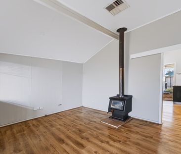 CHARMING CHARACTER HOME WITH MODERN COMFORTS – AVAILABLE NOW! - Photo 1