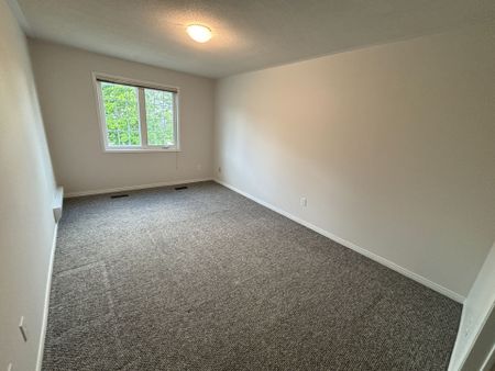 For Lease - 5205 Glen Erin Drive Unit# 38A, Mississauga, Ontario - Photo 3
