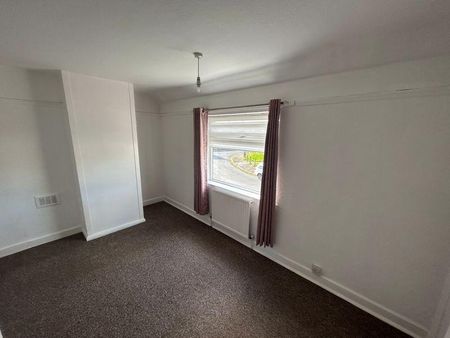 3 bedroom property to rent - Photo 3