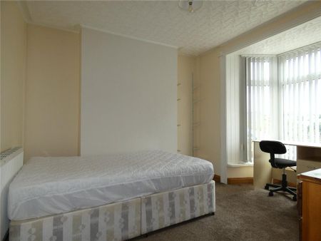 5 bedroom terraced house to rent - Photo 4