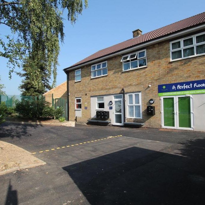 1 bedroom in a house share to rent - Photo 1