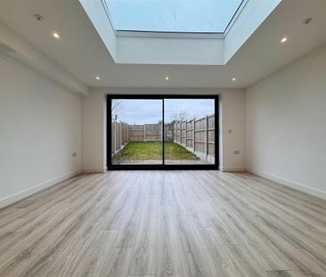 5 bedroom terraced house to rent - Photo 5