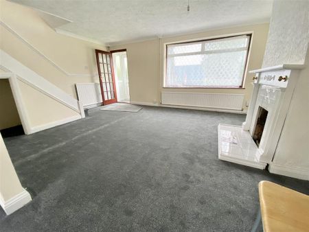 3 bedroom semi-detached house to rent - Photo 3