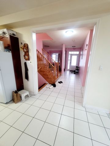 For Lease - 5 Pantomine Boulevard, Brampton, Ontario - Photo 5