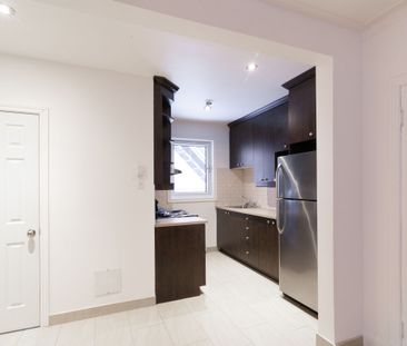 5552 Snowdon Street - Photo 5