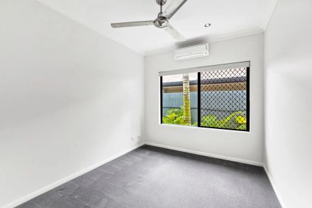 The Ultimate in Location and Privacy - Photo 3