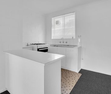 8/172 Rathmines Street, Fairfield VIC 3078 - Apartment For Rent | D... - Photo 2